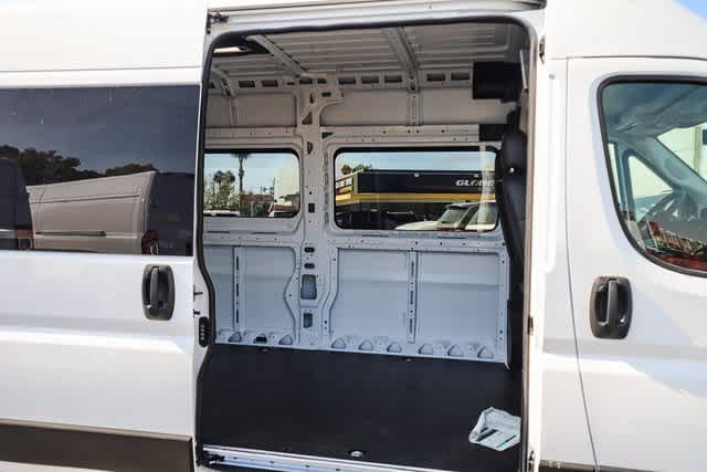 2024 Ram ProMaster Window SLT+ 24