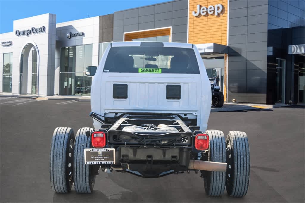 2020 Ram 5500 Chassis Cab Tradesman 4x2 Crew Cab 84 CA 197.4 WB 5