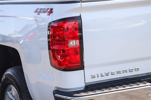 2018 Chevrolet Silverado 1500 LT 4WD Crew Cab 143.5 9