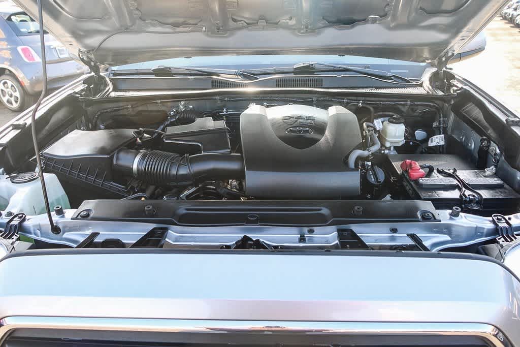 2021 Toyota Tacoma SR5 Double Cab 5 Bed V6 AT 24