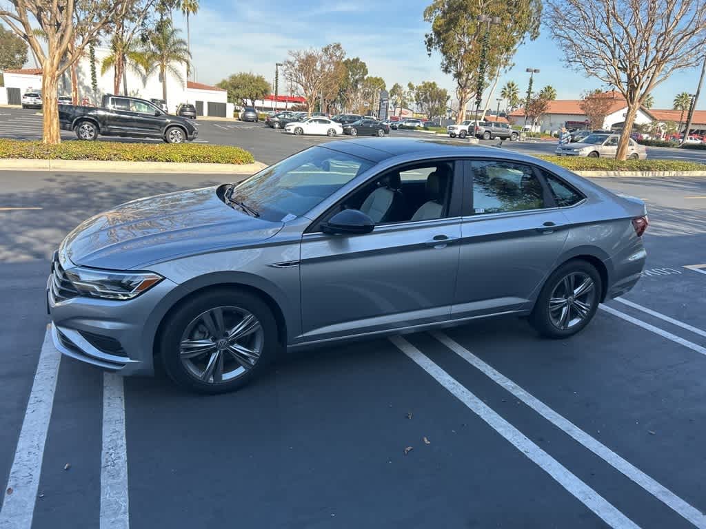 2021 Volkswagen Jetta R-Line 2