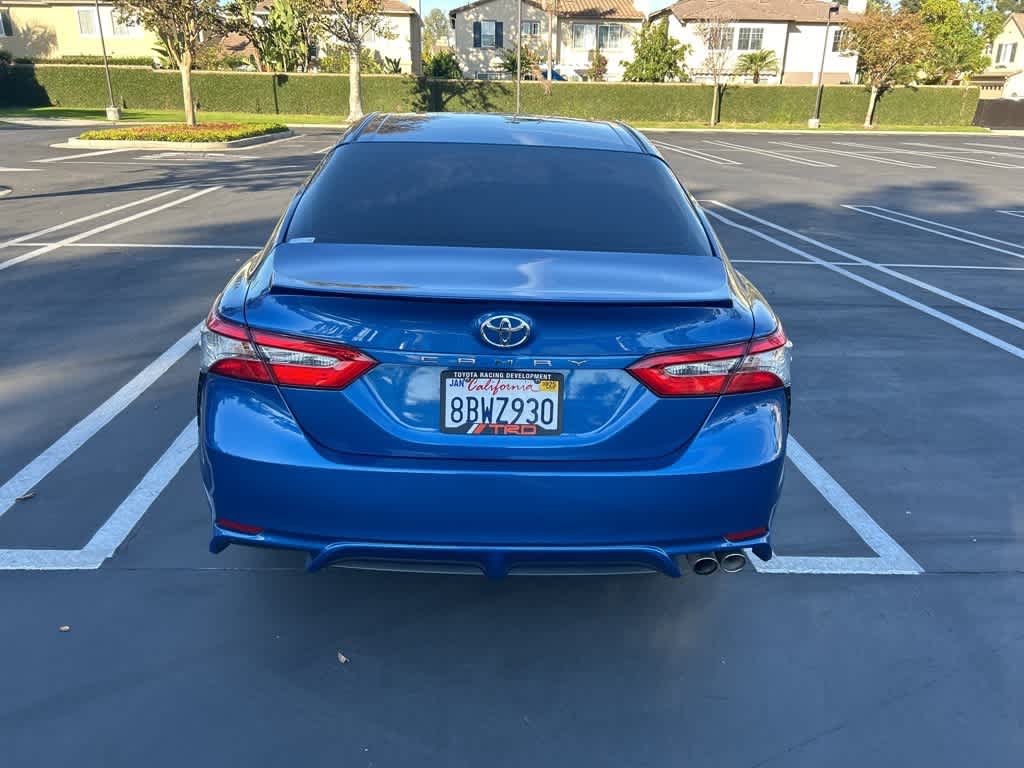 2018 Toyota Camry SE 4