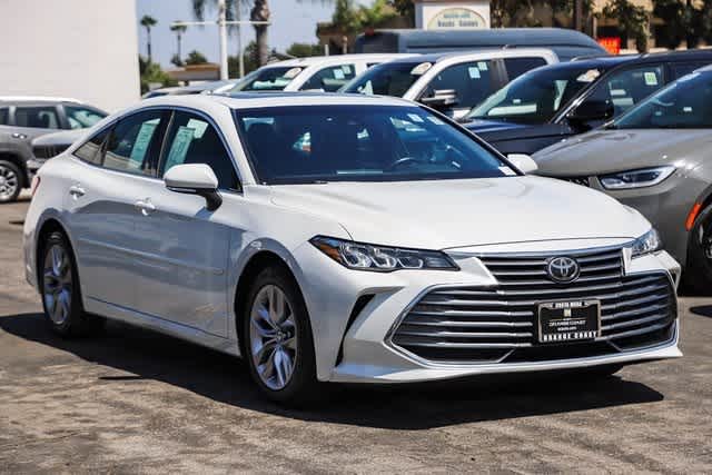 2019 Toyota Avalon XLE 3