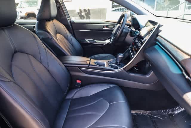 2019 Toyota Avalon XLE 16