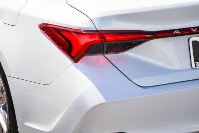 2019 Toyota Avalon XLE 9