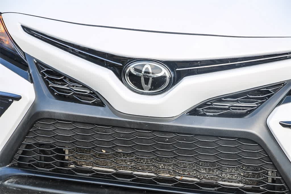 2023 Toyota Camry SE Nightshade 8