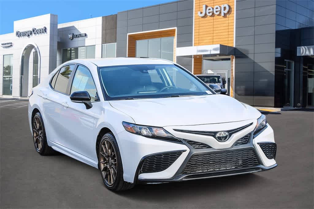 2023 Toyota Camry SE Nightshade 5