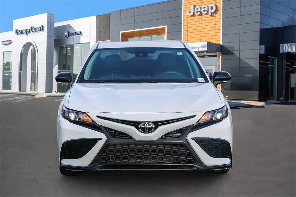 2023 Toyota Camry SE Nightshade 6