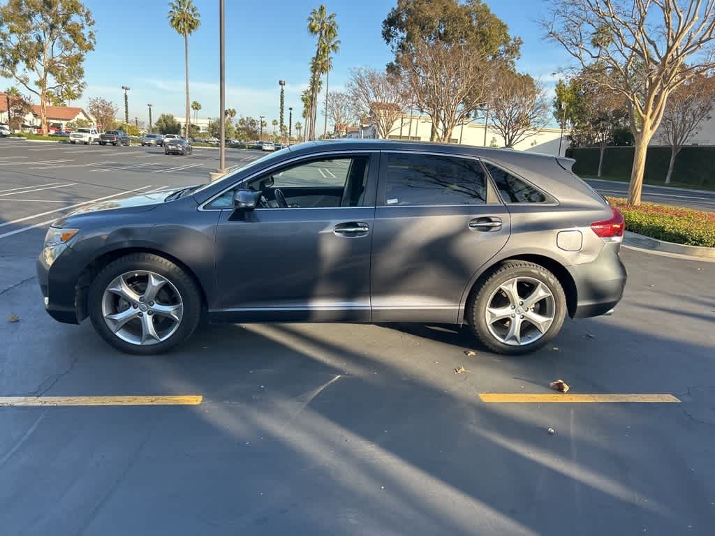 2013 Toyota Venza XLE 2