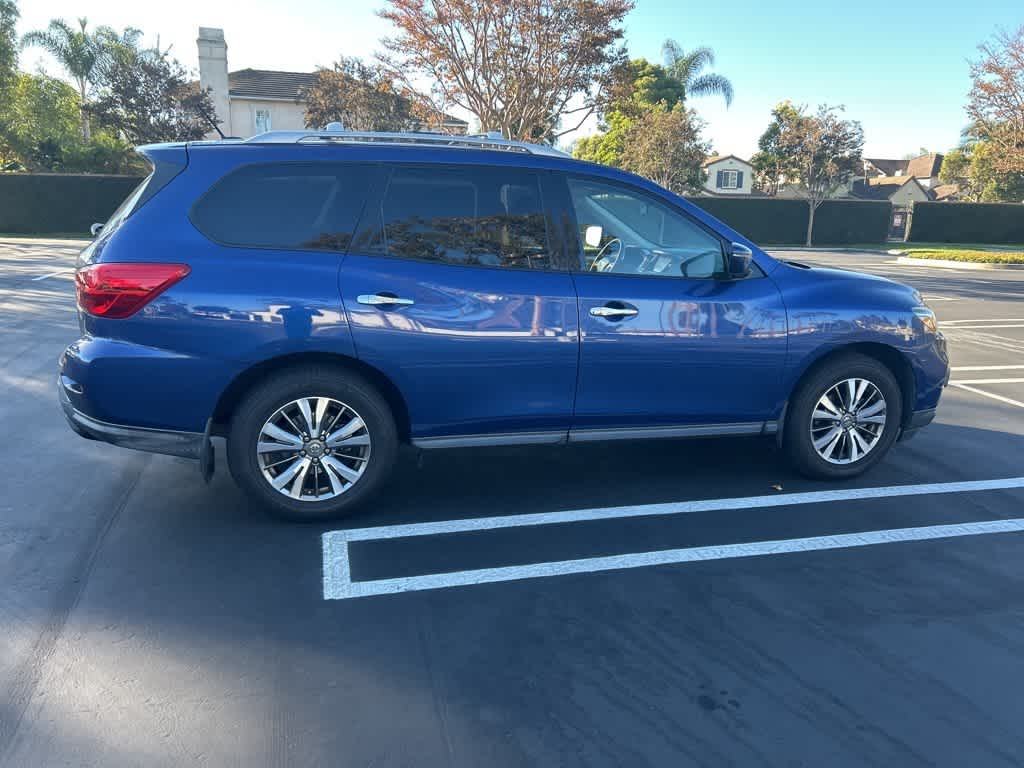 2018 Nissan Pathfinder S 6