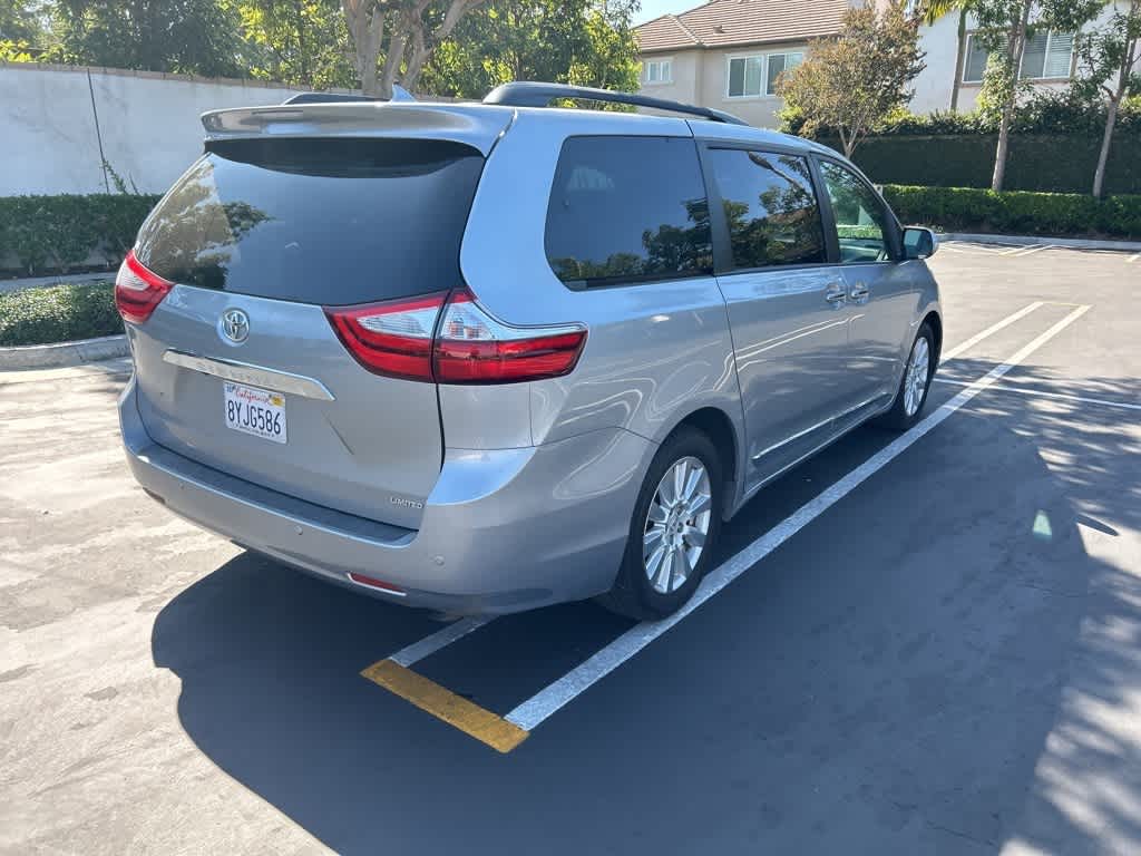 2017 Toyota Sienna Limited Premium 5