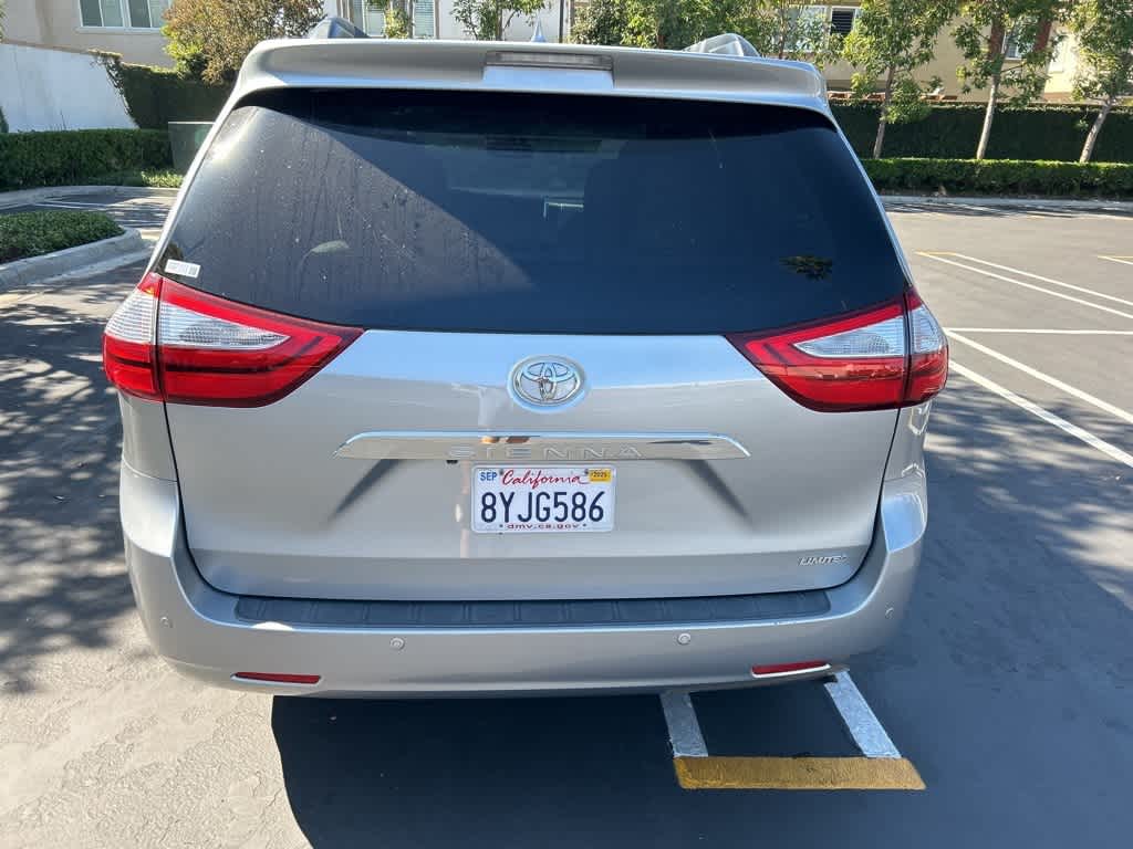 2017 Toyota Sienna Limited Premium 4