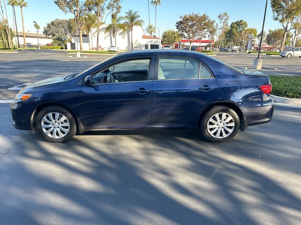 2013 Toyota Corolla LE 2