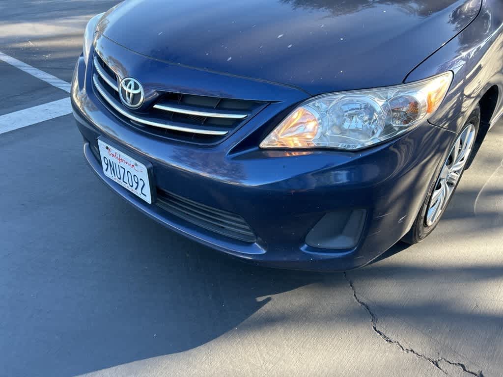 2013 Toyota Corolla LE 9