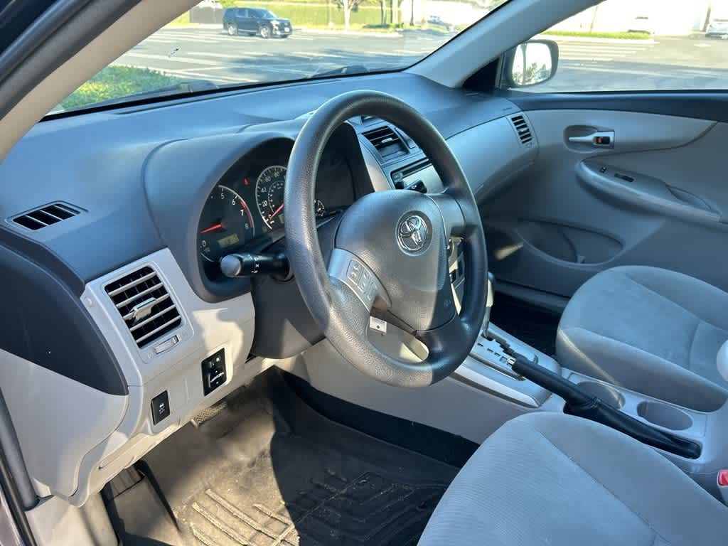 2013 Toyota Corolla LE 15