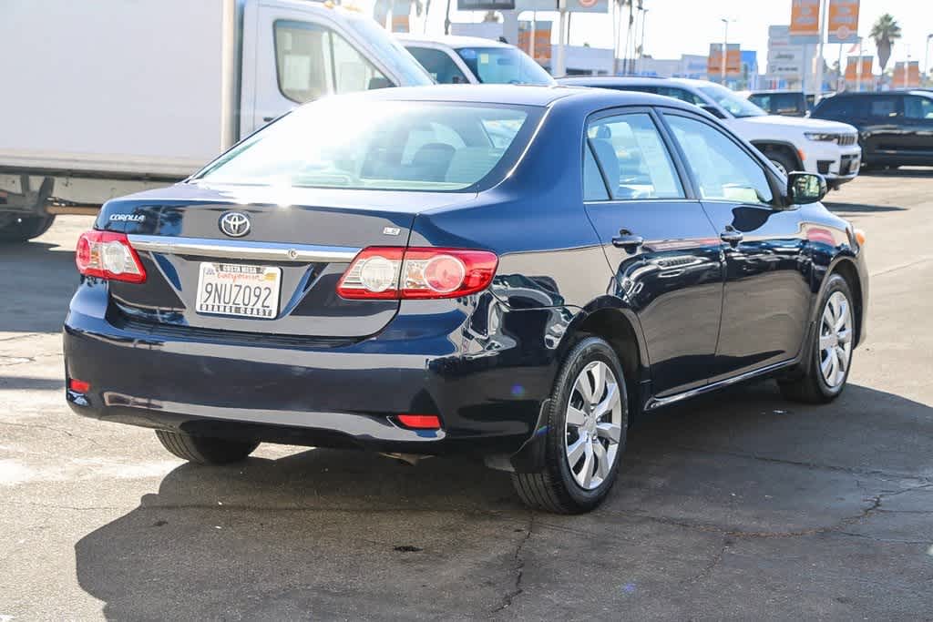 2013 Toyota Corolla LE 4