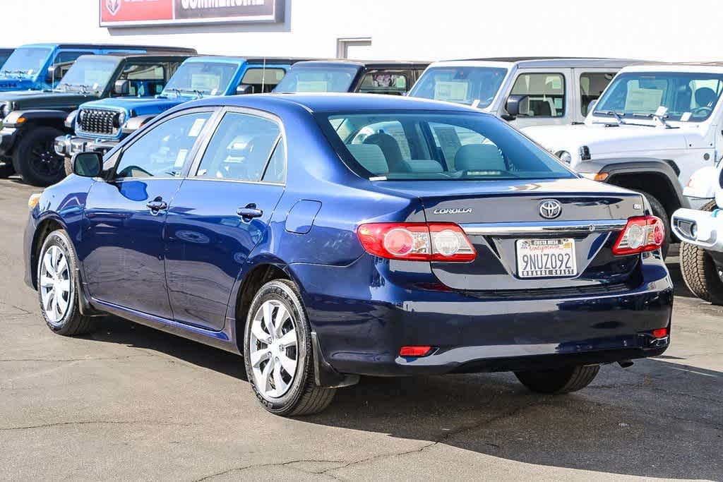 2013 Toyota Corolla LE 2