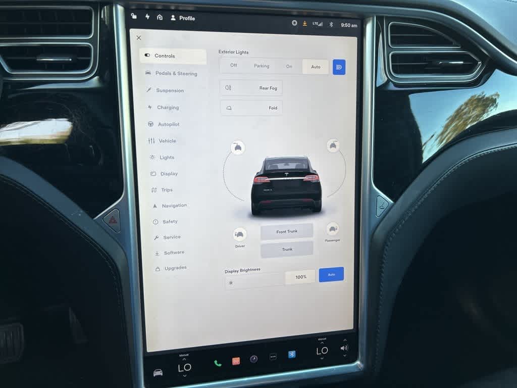 2017 Tesla Model X 90D 28