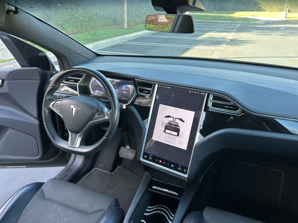 2017 Tesla Model X 90D 23