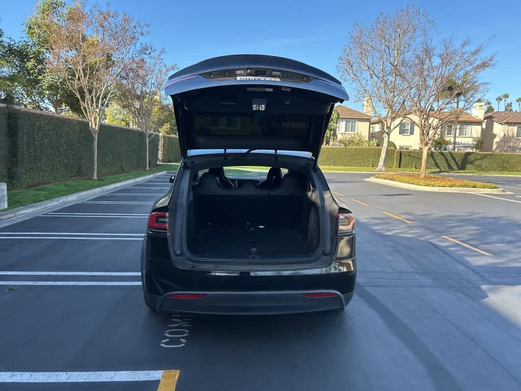 2017 Tesla Model X 90D 14