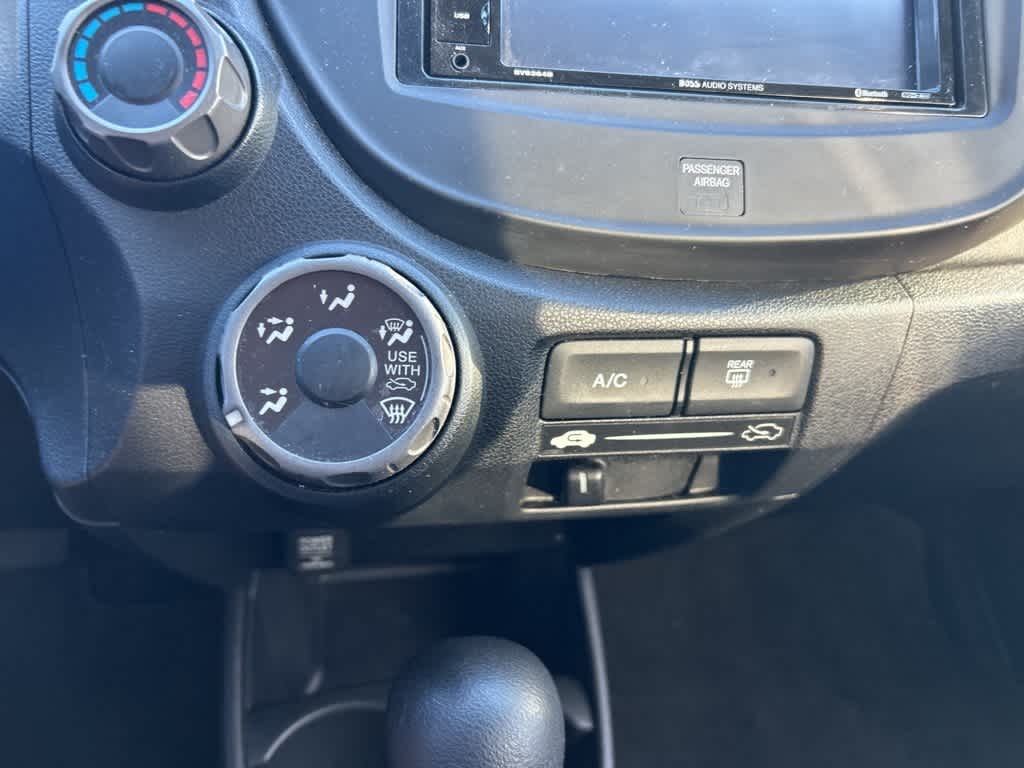 2012 Honda Fit  21