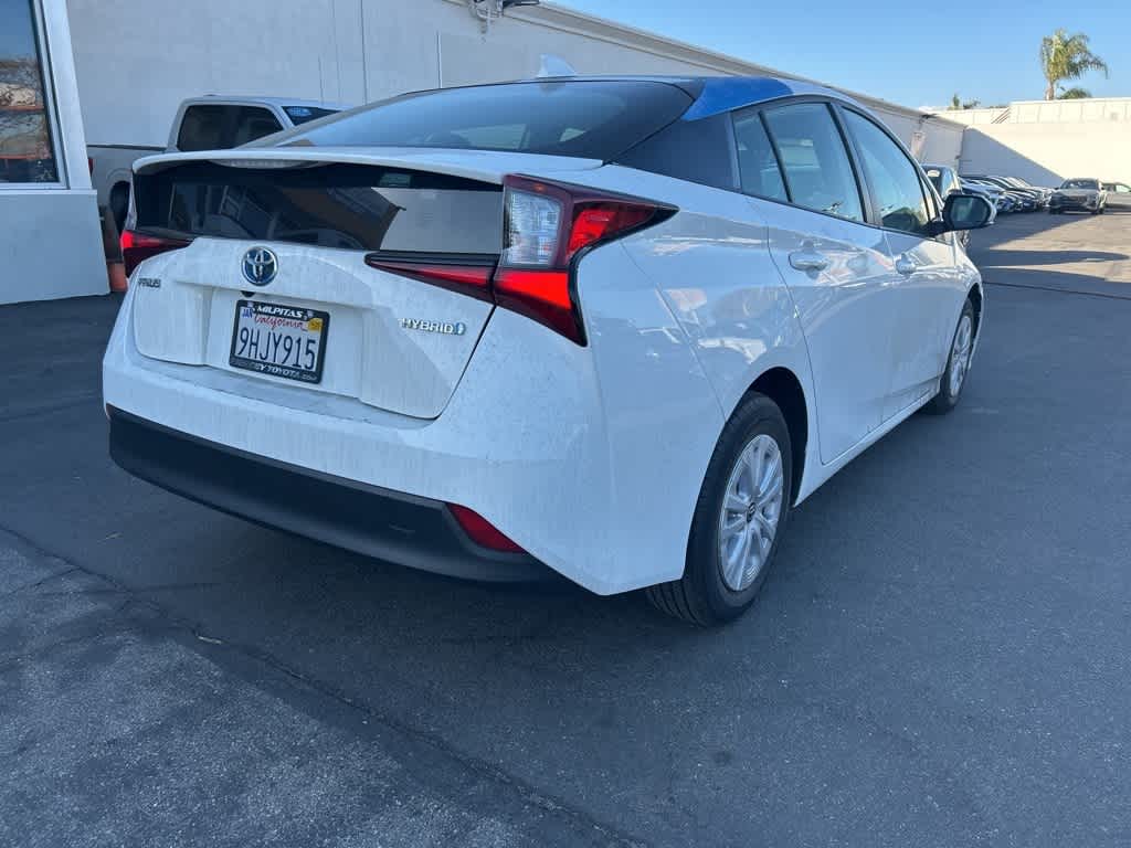 2021 Toyota Prius L Eco 5