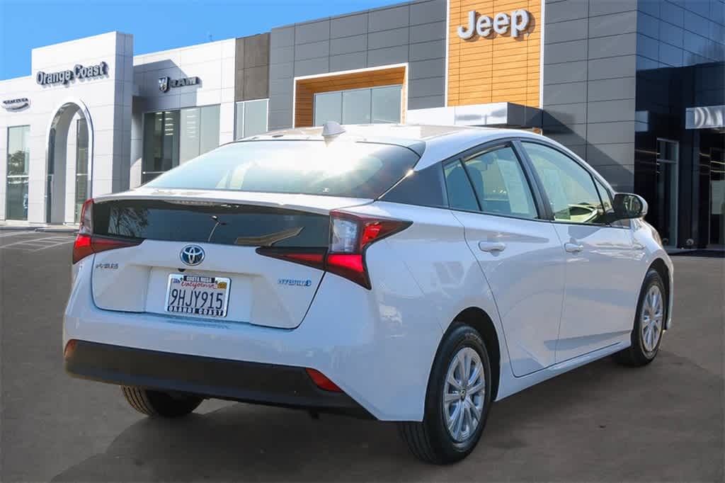 2021 Toyota Prius L Eco 4