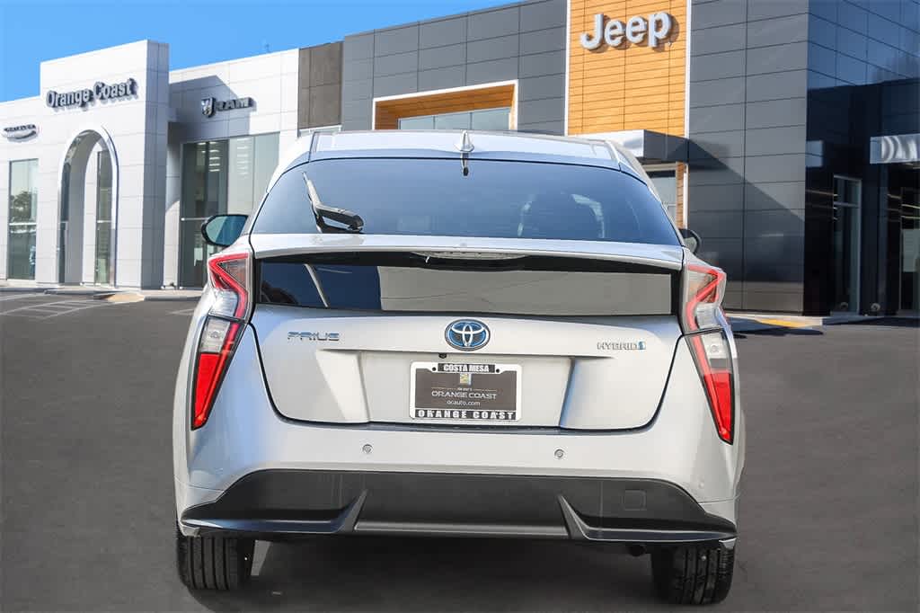 2017 Toyota Prius Three Touring 3