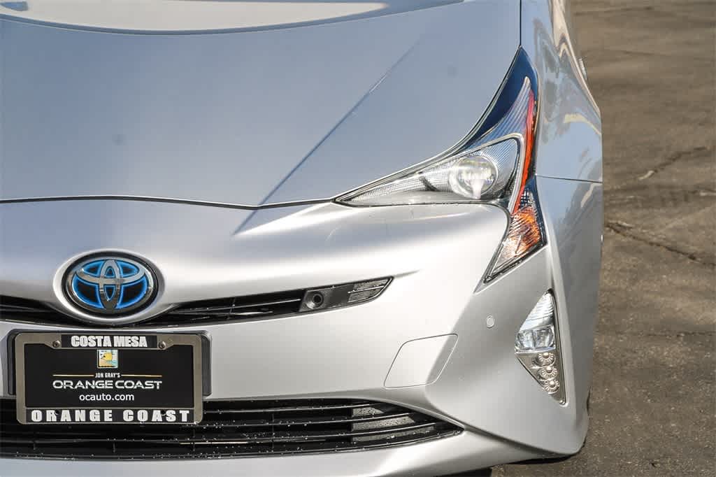 2017 Toyota Prius Three Touring 7