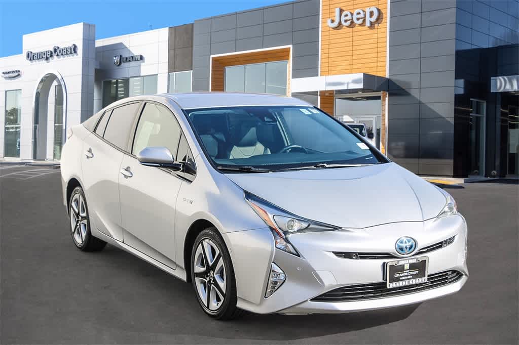 2017 Toyota Prius Three Touring 5