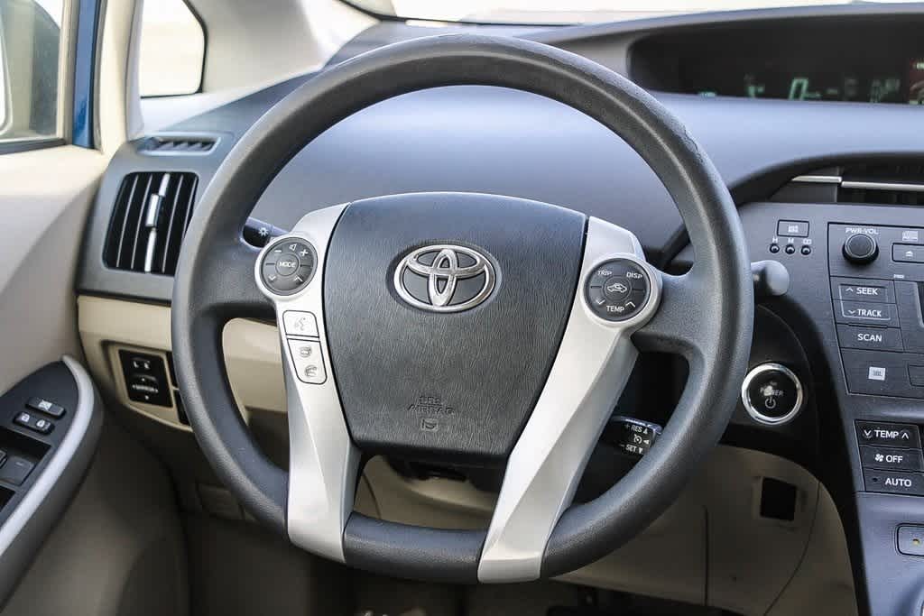 2011 Toyota Prius III 14