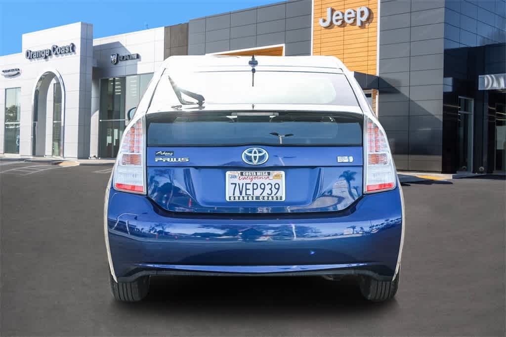 2011 Toyota Prius III 3