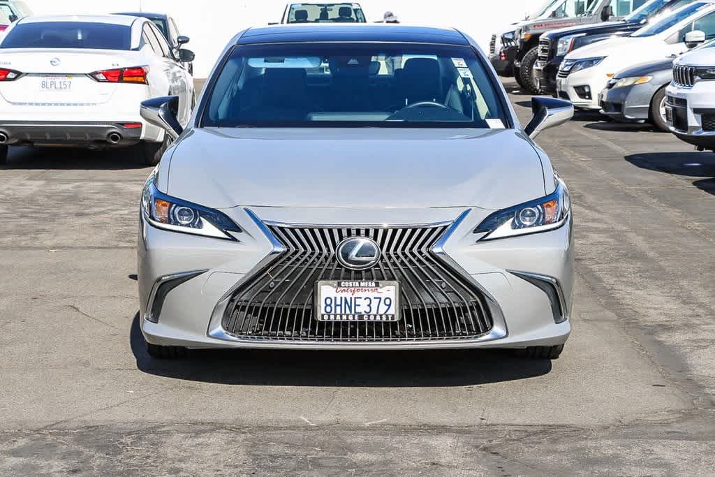 2019 Lexus ES  6