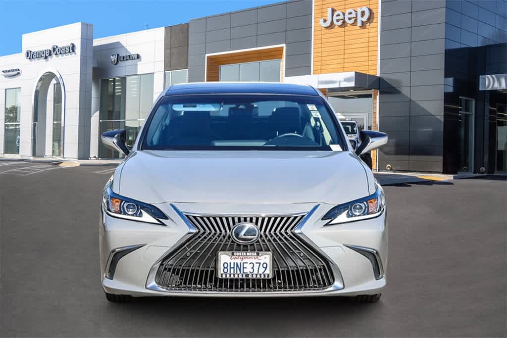 2019 Lexus ES  6