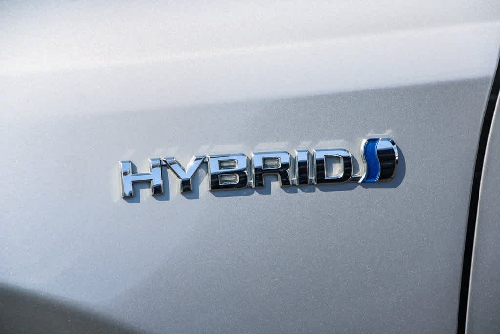 2018 Toyota RAV4 Hybrid Limited 12