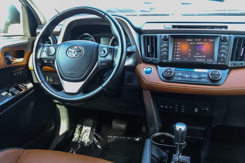 2018 Toyota RAV4 Hybrid Limited 13