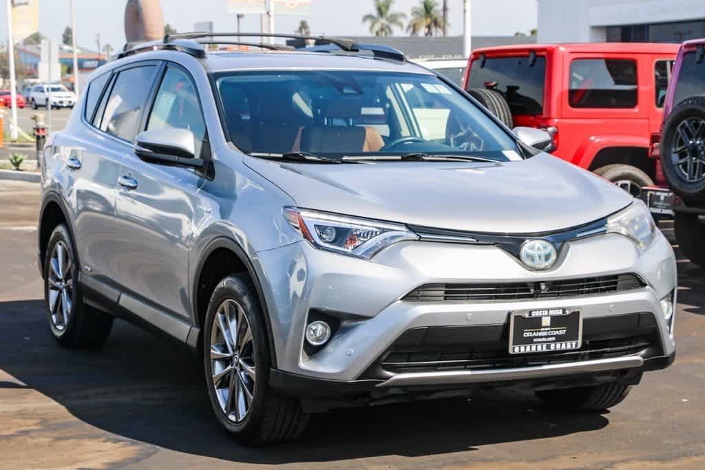 2018 Toyota RAV4 Hybrid Limited 3