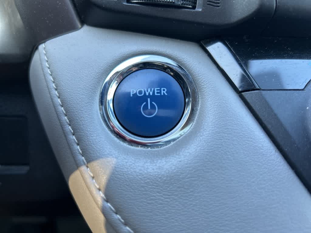 2018 Toyota RAV4 Hybrid XLE 27