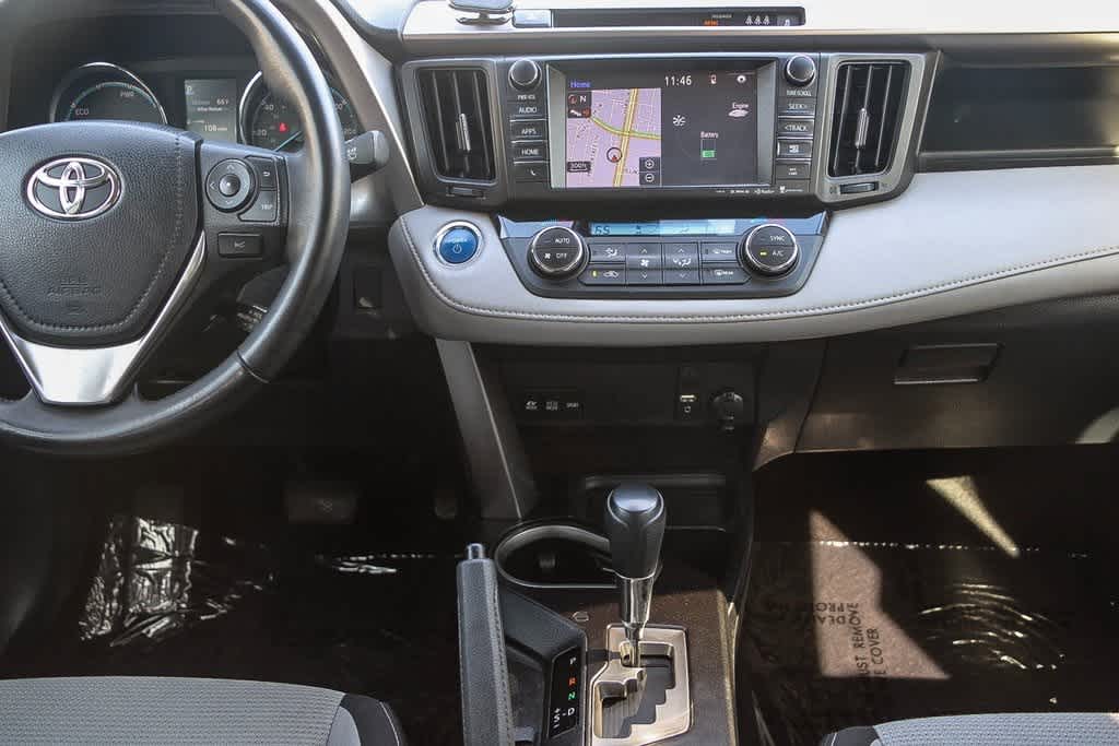 2018 Toyota RAV4 Hybrid XLE 12