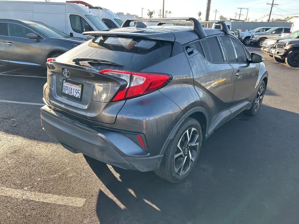 2020 Toyota C-HR XLE 5