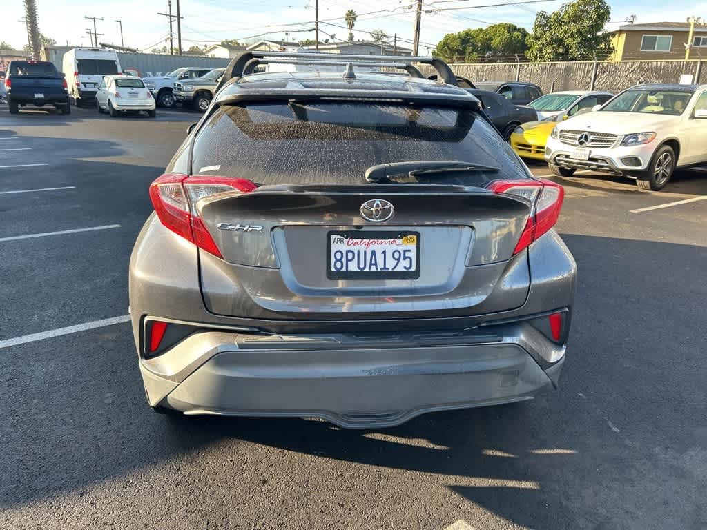 2020 Toyota C-HR XLE 4