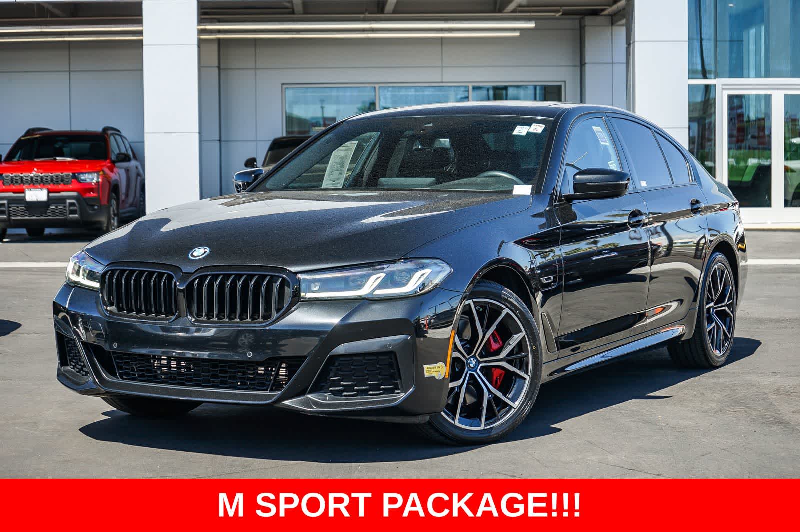 Black Sapphire Metallic 2022 BMW 5 Series 530e Hybrid Plug-in RWD Sedan Rear-Wheel Drive 8-Speed Automatic