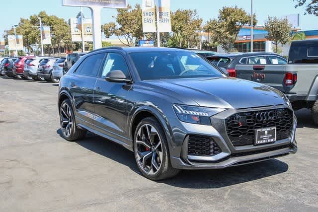 2021 Audi RS Q8 4.0T 3