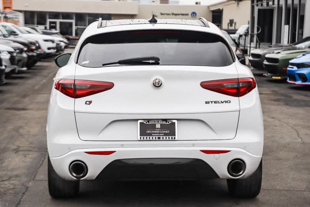 2021 Alfa Romeo Stelvio Ti 7