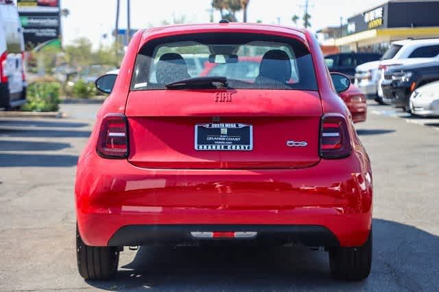 2024 FIAT 500e INSPI(RED) 7