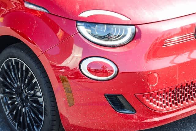 2024 FIAT 500e INSPI(RED) 4