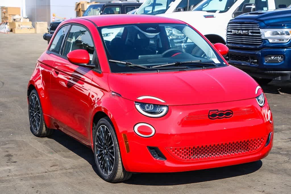 2024 FIAT 500e INSPI(RED) 5