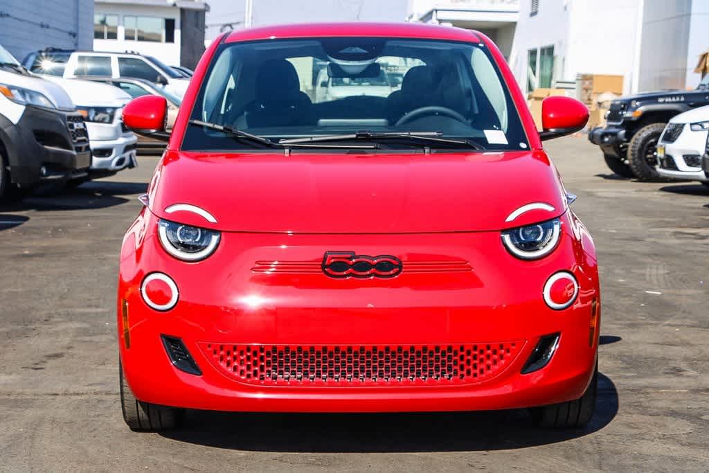 2024 FIAT 500e INSPI(RED) 6