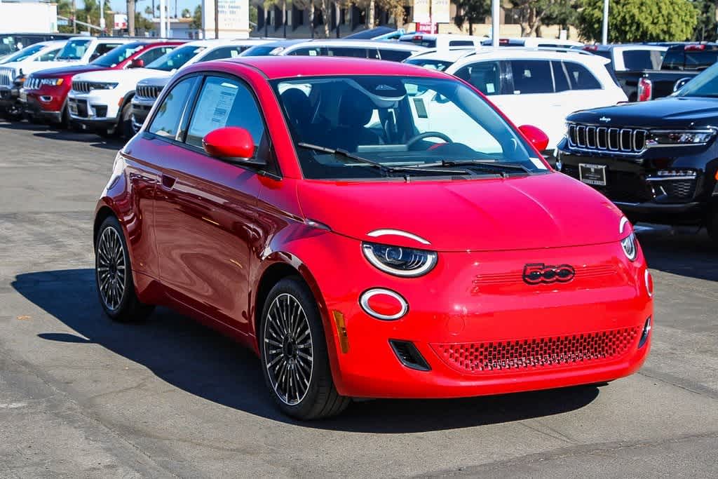 2024 FIAT 500e INSPI(RED) 5