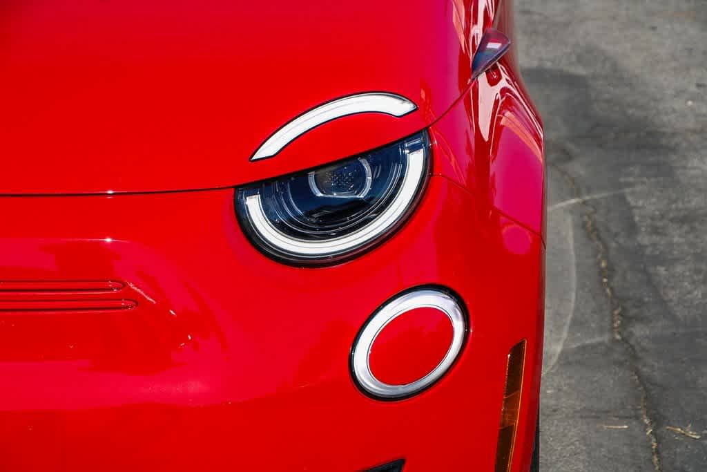 2024 FIAT 500e INSPI(RED) 7